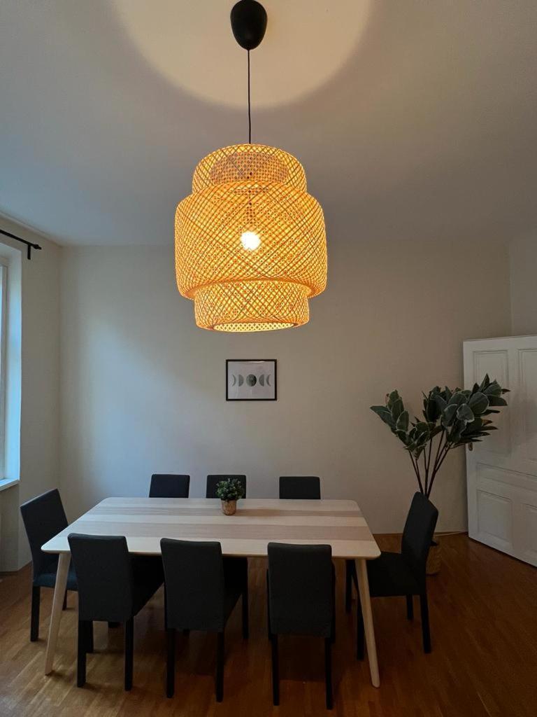 90 M2 Spacious With Free Parking * Wien