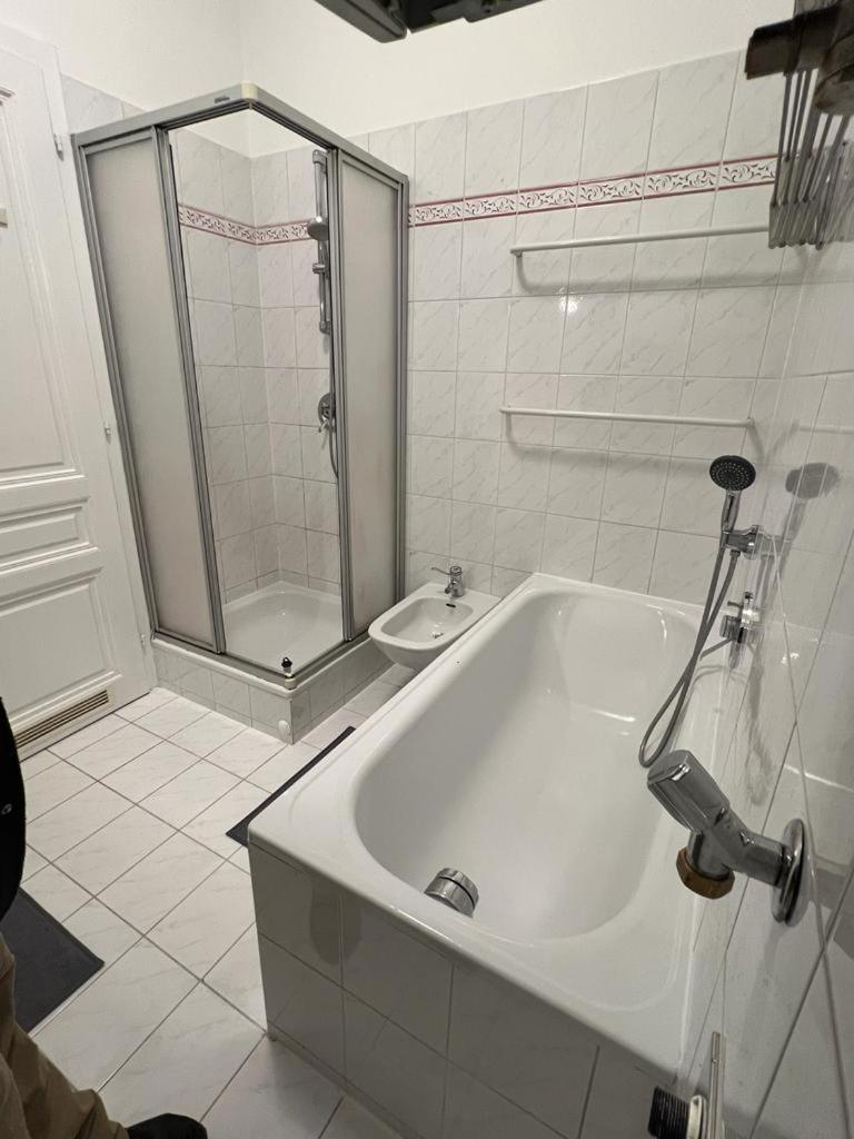 90 M2 Spacious With Free Parking Wien
